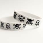 PULSERA ONE-PIECE (V.2)  Silicona flexible de Alta Calidad